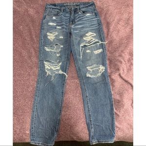 Hogh rise tomgirl jeans